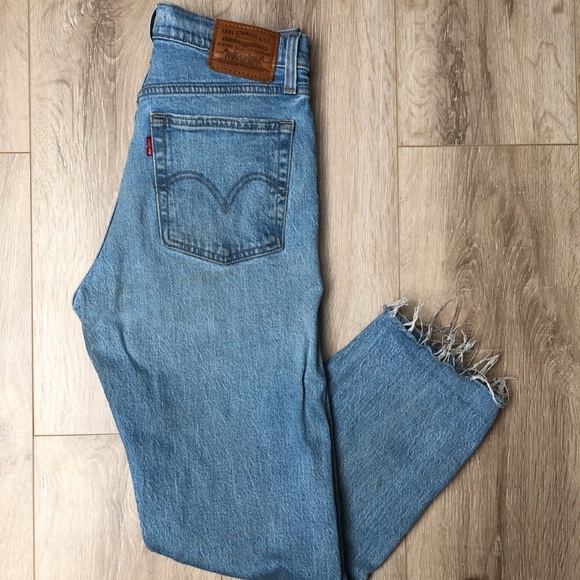 Levi’s premium wedgie straight size 26 - Picture 5 of 5